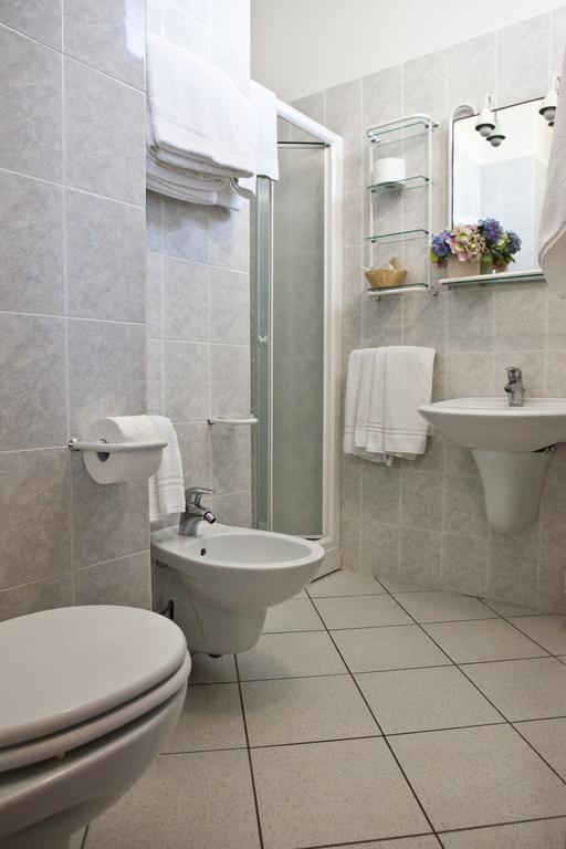 Hotel Clipper Джулианова Экстерьер фото